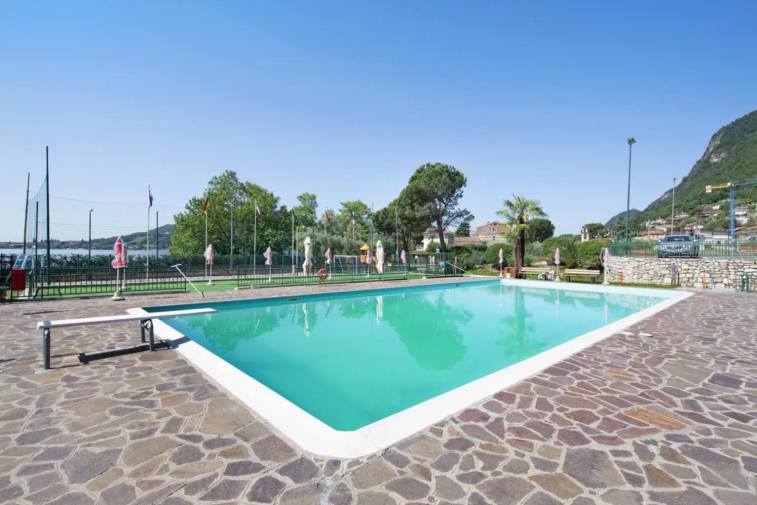 Camping Eurovil Predore Exterior foto