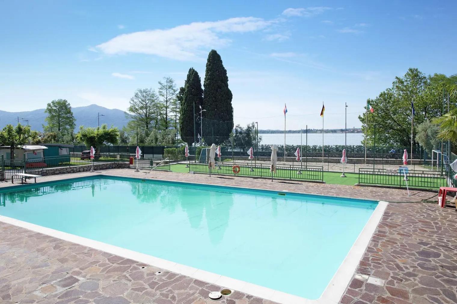 Camping Eurovil Predore Exterior foto